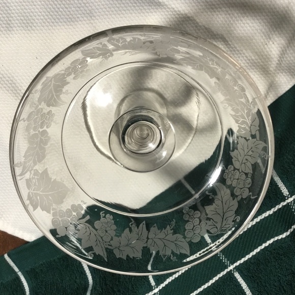 RARE FIND~Vintage Early American Pattern Crystal Glass Compote~ Bowl~Centerpiece - Picture 4 of 8